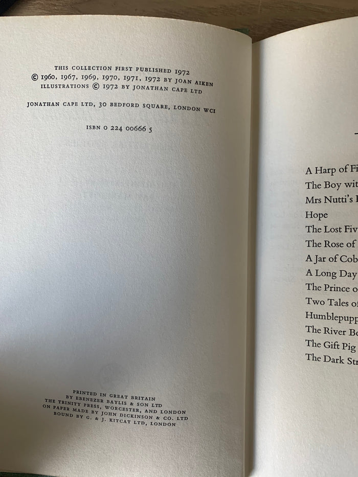 A Harp of Fishbones and Other Stories
