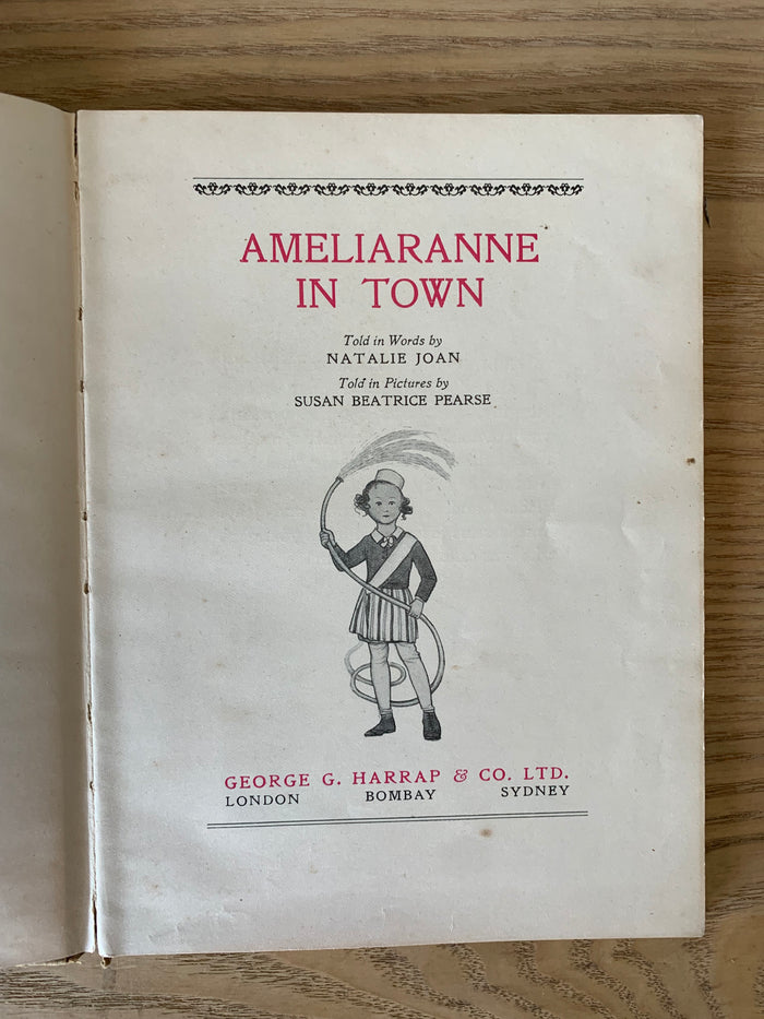 Ameliaranne In Town