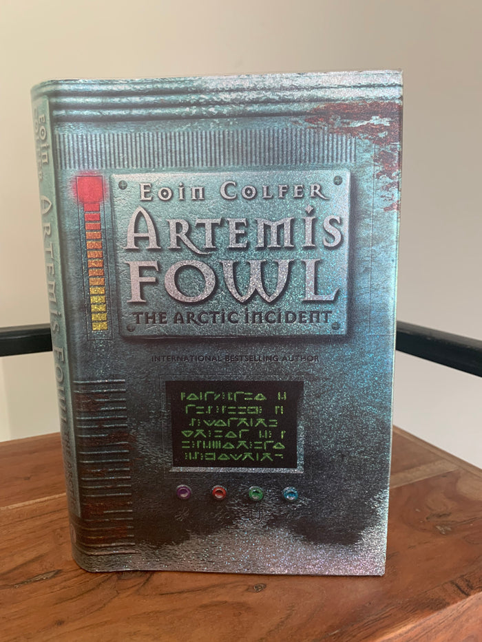 Artemis Fowl - The Artic Incident (signed)