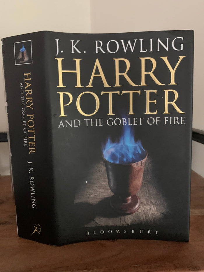 Harry Potter - all seven volumes in slip case (adult covers)