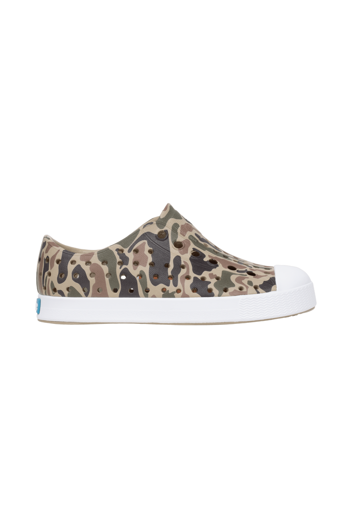 Side view of a Native Shoes Kids Jefferson Print Kids Footwear in Flxtn/Shlwht/Tuffcamo