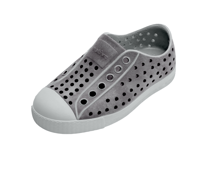Angled view of a Native Shoes Kids Jefferson Stonewash Kids | Dawn Blue / Dawn Blue / Satellite Brushed Footwear in Dawn Blue / Dawn Blue / Satellite Brushed
