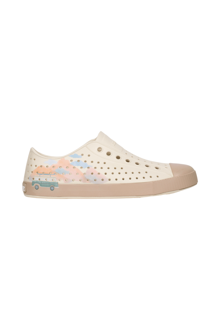 Side view of a Native Shoes Adults Jefferson Wanderfoam Block Footwear in Bnwht/Flxtn/Campvanbloc
