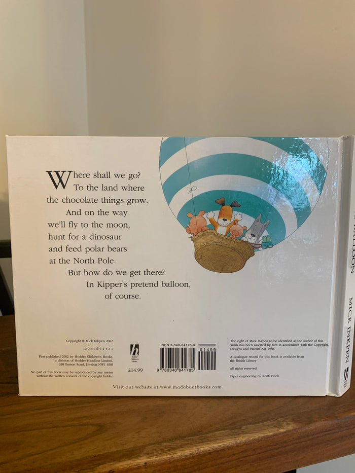 Kipper's Balloon - a pop-up book