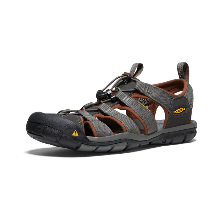 image|one|both|both|Men's Clearwater CNX - Angle Image