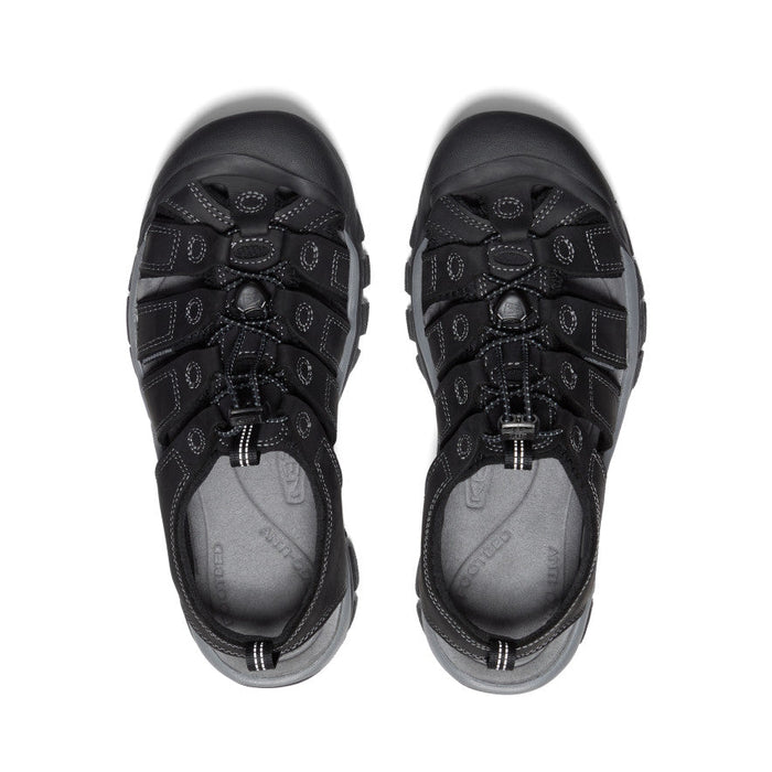 image|one|both|both|Men's Newport Leather - Pair Angle Image