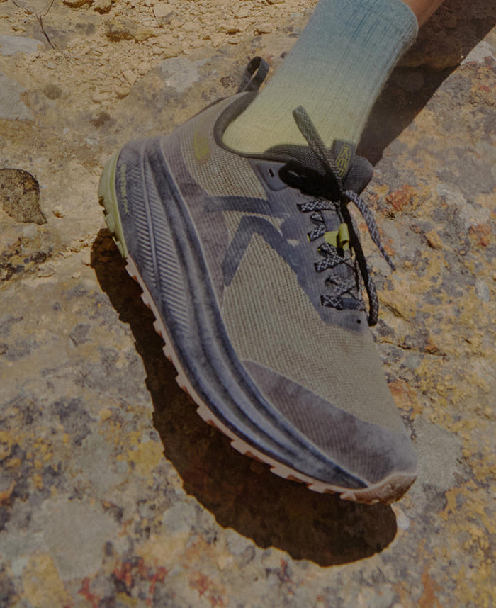 Men's Roam Trail Running Shoe  |  Magnet/Burnt Brick
