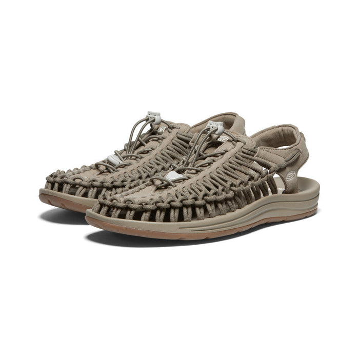 image|one|both|both|Men's UNEEK Sneaker - Pair Angle Image