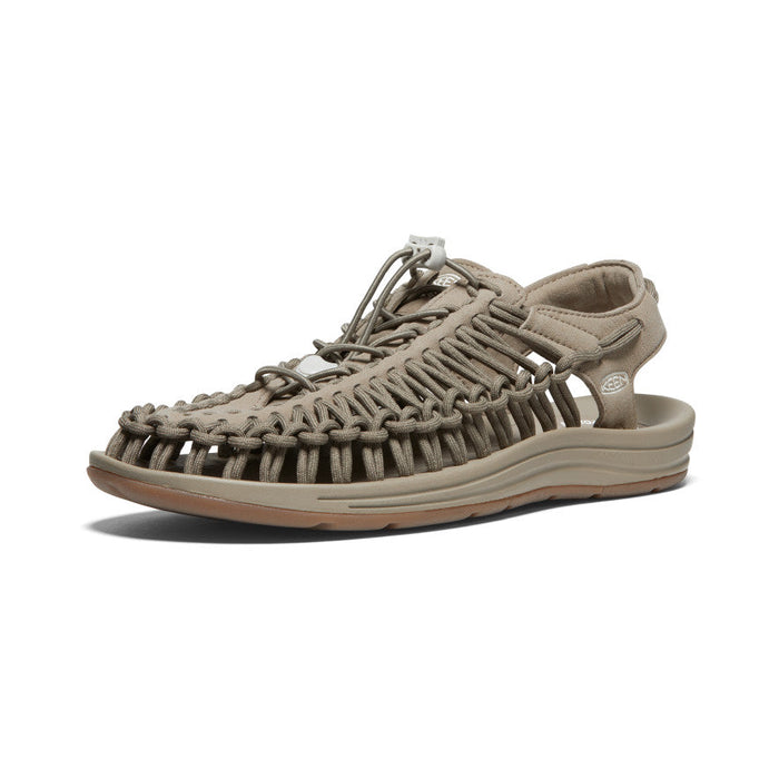 image|one|both|both|Men's UNEEK Sneaker - Angle Image