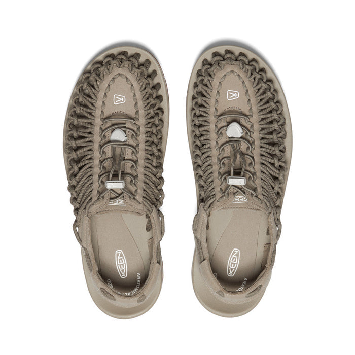 image|one|both|both|Men's UNEEK Sneaker - Pair Angle Image