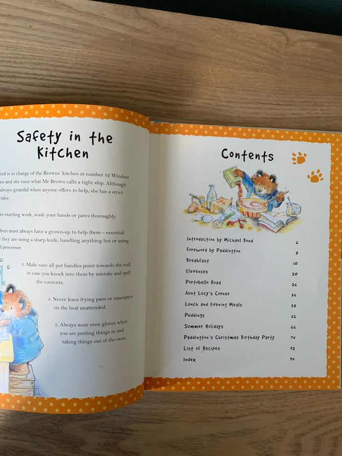 Michael Bond. Paddington's Cookery Book