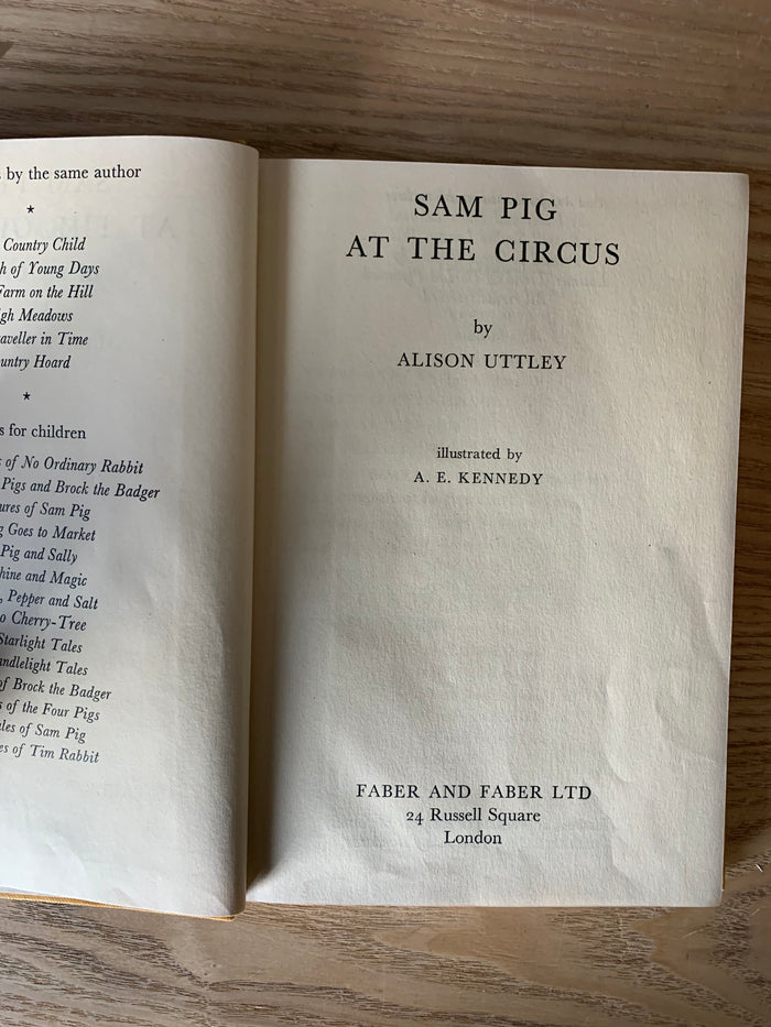 Sam Pig At The Circus