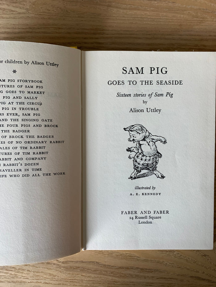 Sam Pig Goes to the Seaside