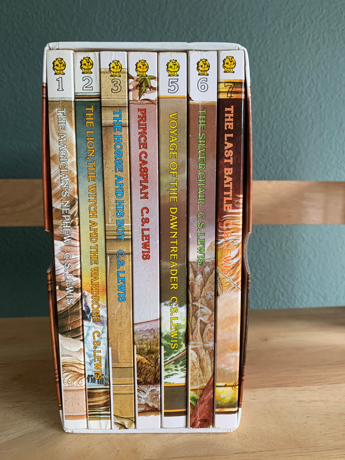 The Complete Chronicles of Narnia with slipcase