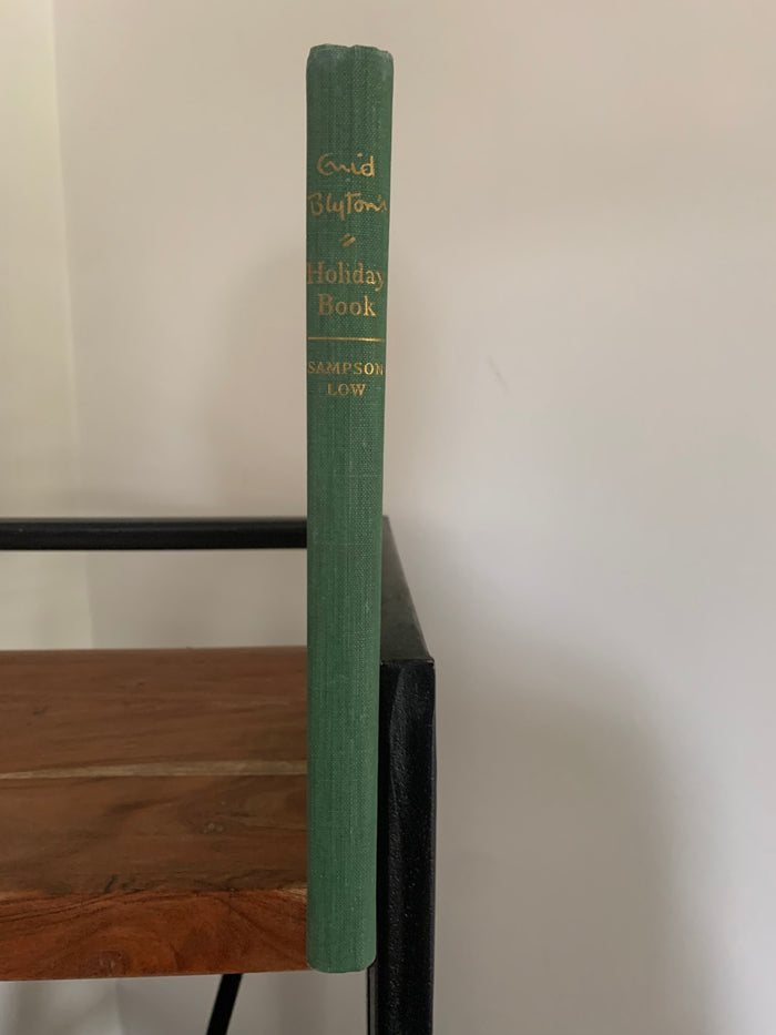 The Enid Blyton Holiday Book