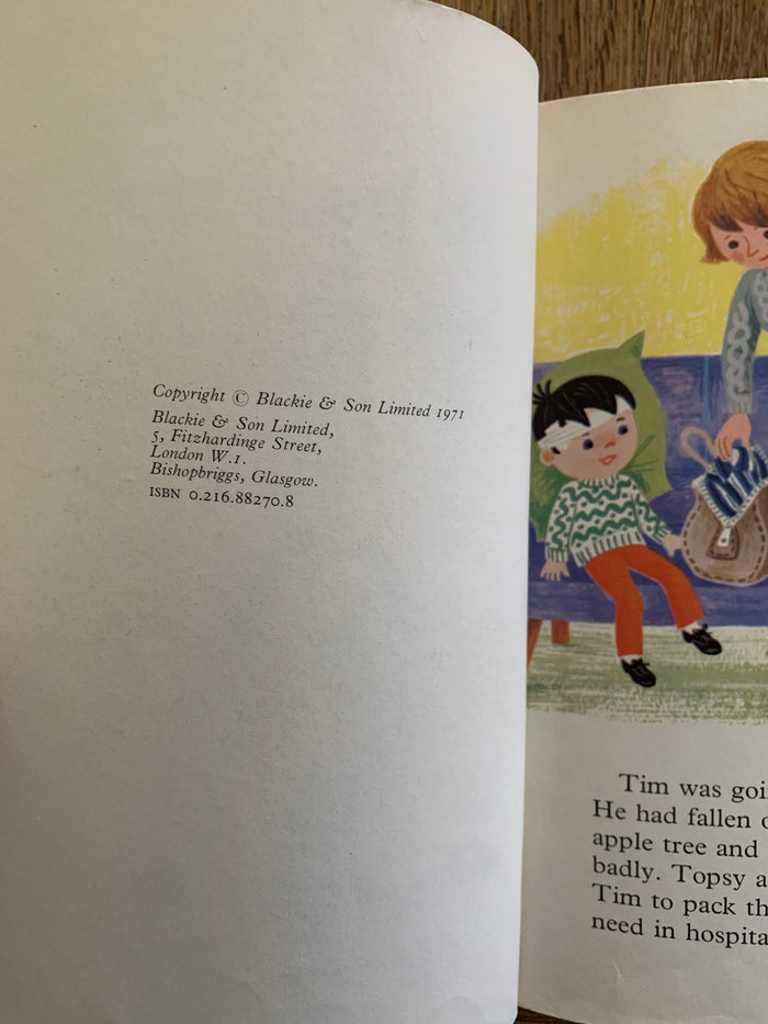 Topsy and Tim Go To Hospital