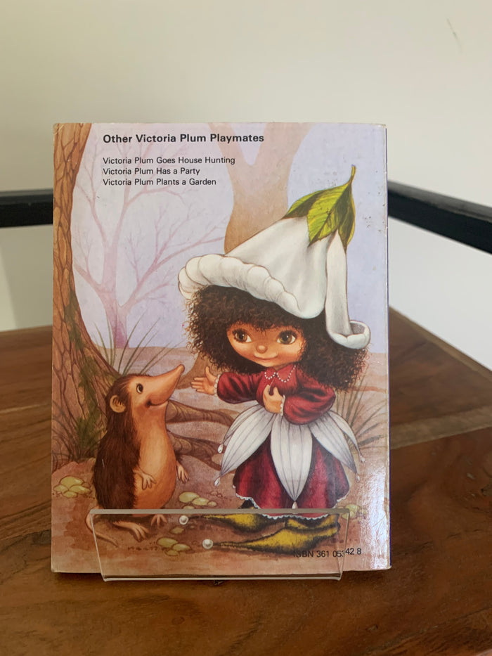 Victoria Plum and Her Animal Friends