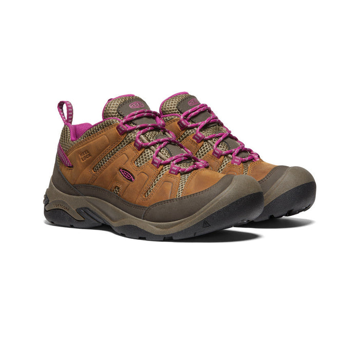 image|one|both|both|Women's Circadia Vent Shoe - Pair Angle Image