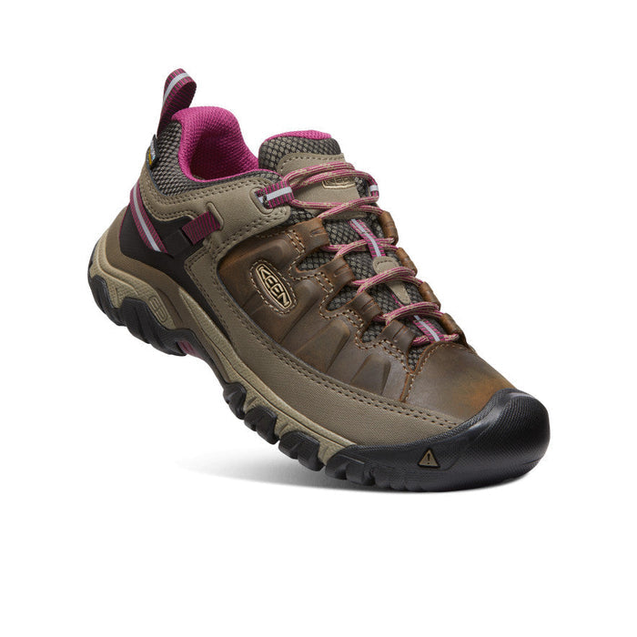 image|one|both|both|Women's Targhee III Waterproof - Angle Image