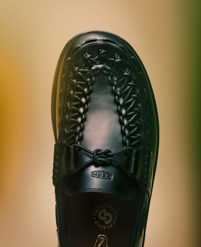 Women's UNEEK Loafer  |  Nocturnal Black